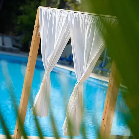 Hotel Amalia Corfu - Adults Only 3*